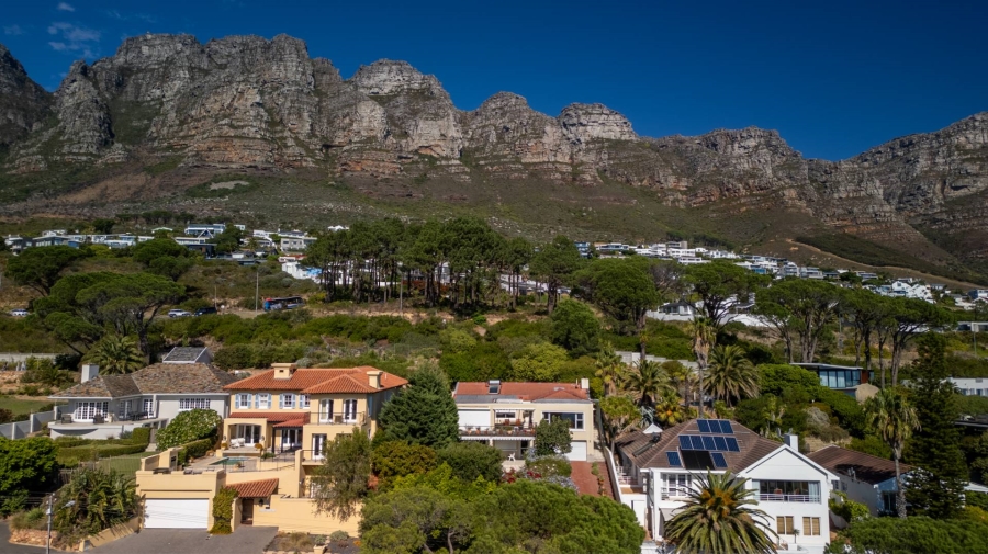 4 Bedroom Property for Sale in Camps Bay Western Cape